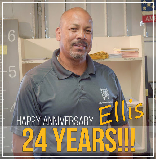 Moving and Storage Service «Two Men and a Truck», reviews and photos, 6702 L St, Omaha, NE 68117, USA