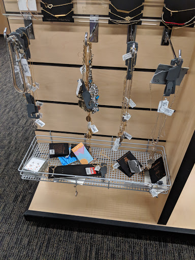 Department Store «Nordstrom Rack Potomac Mills», reviews and photos, 2700 Potomac Mills Cir, Woodbridge, VA 22192, USA