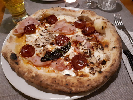 Luna Rossa pizzeria ristorante Pistoia in Pistoia, Provincia di Pistoia