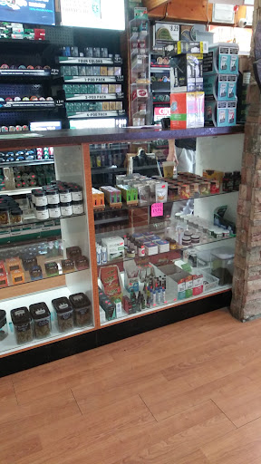 Tobacco Shop «Tobacco Outlet Plus», reviews and photos, 2311 18th Ave NE, Minneapolis, MN 55428, USA