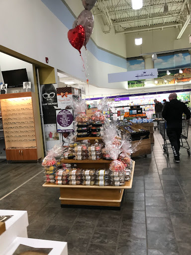 Produce Market «ShopRite of East Brunswick», reviews and photos, 14-22 W Prospect St, East Brunswick, NJ 08816, USA