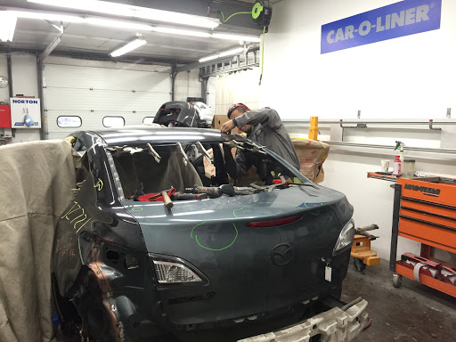 Auto Body Shop «E&M Auto Body Shop», reviews and photos, 3120 River Rd, River Grove, IL 60171, USA