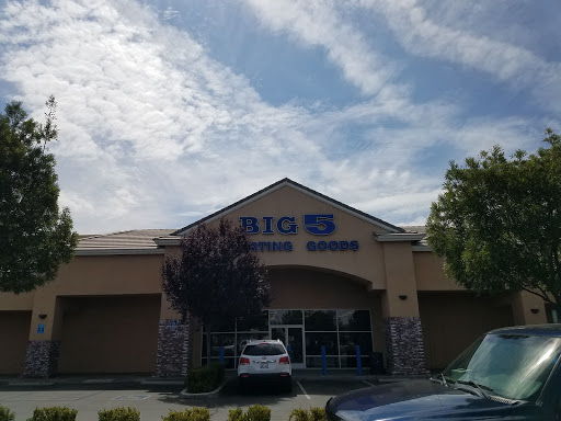 Sporting Goods Store «Big 5 Sporting Goods», reviews and photos, 685 Tucker Rd, Tehachapi, CA 93561, USA