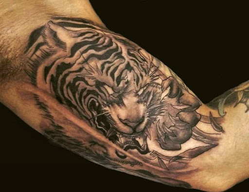 Body Piercing Shop «Ink Fever Tattoos and Body Piercing», reviews and photos, 5576 Mission Boulevard, Riverside, CA 92509, USA