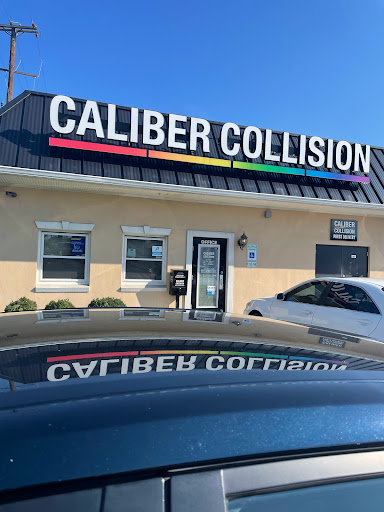 Auto Body Shop «Caliber Collision», reviews and photos, 6100 Livingston Rd, Oxon Hill, MD 20745, USA