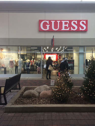 GUESS Factory