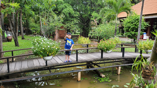 Van Thanh Swimming Pool