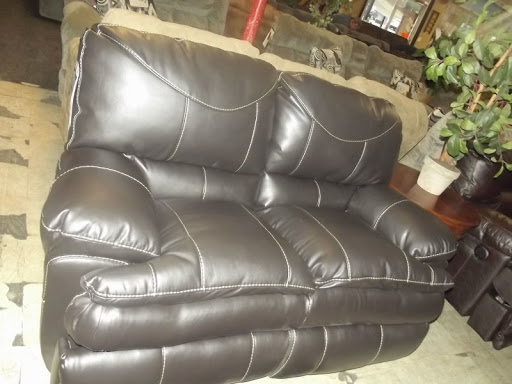 Junk Store «Family Thrift Store», reviews and photos, 1207 N Royal Ave, Front Royal, VA 22630, USA