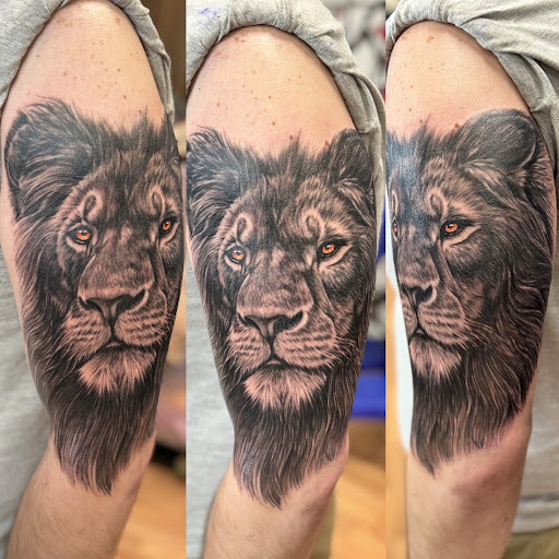 Explore rib tattoos for men ideas, creative tattoo ideas in Wheeling, available at SPFX Tattoo