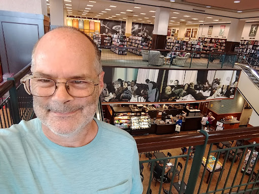 Shopping Mall «Mayfair», reviews and photos, 2500 N Mayfair Rd, Wauwatosa, WI 53226, USA