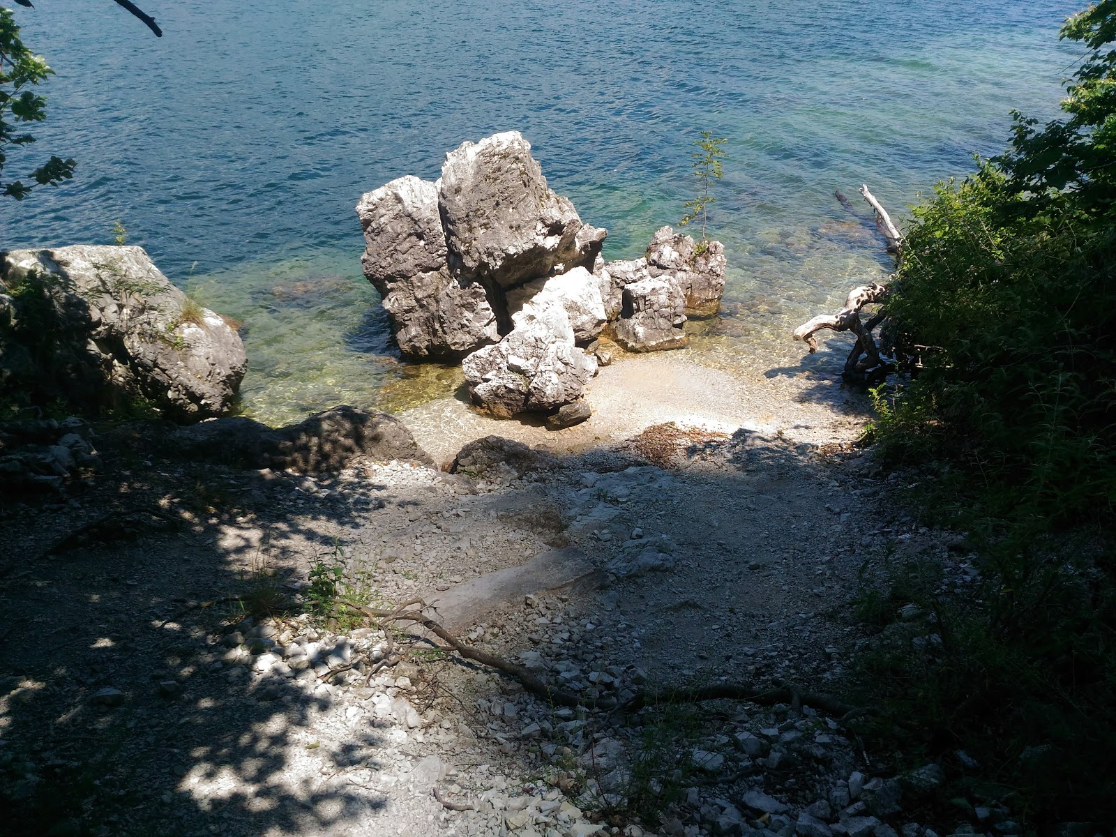 Foto von Spiaggia Sasso Galletto mit eine gerade küstenlinie