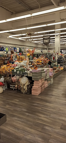 Opinii despre KiK Dombóvár în Dombóvár - Ruhabolt