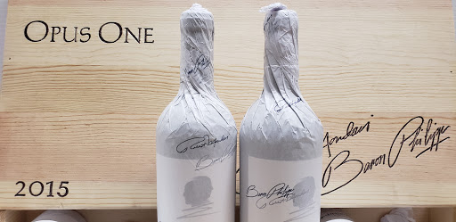 Liquor Store «Farmingdale Liquor Store», reviews and photos, 85 Main St, Farmingdale, NJ 07727, USA