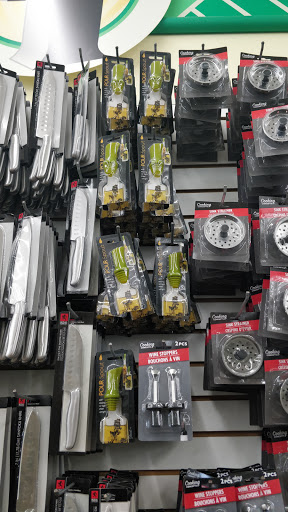 Dollar Store «Dollar Tree», reviews and photos, 1379 Ulster Ave, Kingston, NY 12401, USA