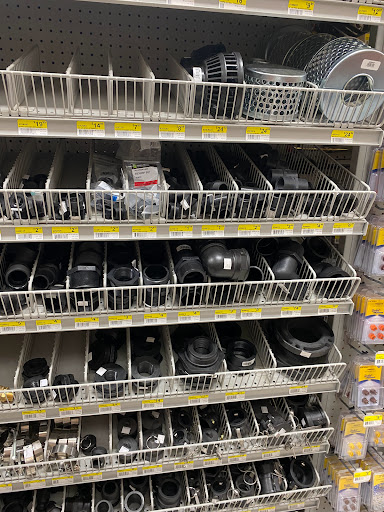 Animal Feed Store «Wilco Farm Store», reviews and photos, 197 S Hazel Dell Way, Canby, OR 97013, USA