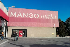 Mango Outlet image