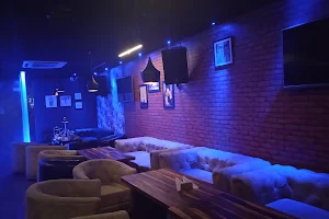 BOXEO Lounge and Bar image