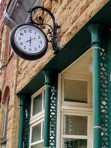 Coffee Shop «Downtown Video & You Maka Me HOT Coffee Roasting Company», reviews and photos, 101 NE 1st Ave, Mineral Wells, TX 76067, USA