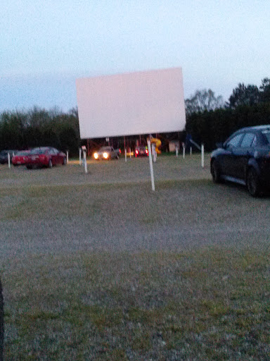 Drive-in Movie Theater «Elm Road Triple Drive-In Theatre», reviews and photos, 1895 Elm Rd NE, Warren, OH 44483, USA