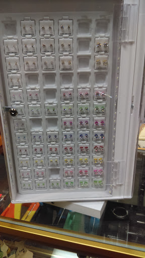 Tobacco Shop «Vape VS Smoke», reviews and photos, 13317 NE 175th St, Woodinville, WA 98072, USA