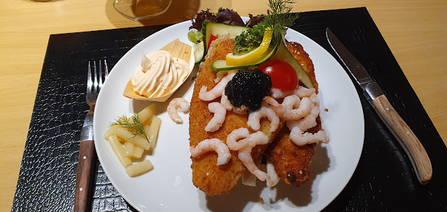 Åbningstider for Restaurant Skovmøllen Femmøller