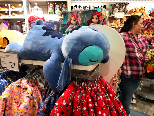 Toy Store «Disney Store», reviews and photos, 400 Ernest W Barrett Pkwy NW, Kennesaw, GA 30144, USA