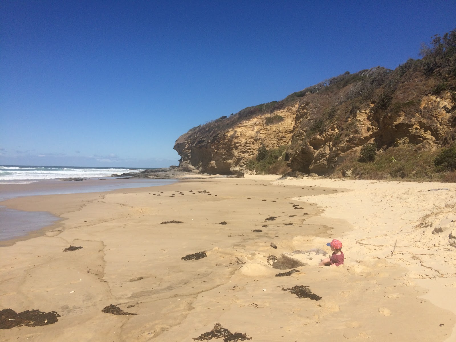 Foto de North Valla Beach - lugar popular entre os apreciadores de relaxamento