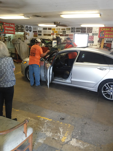 Auto Glass Shop «R & R Auto Glass», reviews and photos, 2839 Camp Jackson Rd, East St Louis, IL 62206, USA