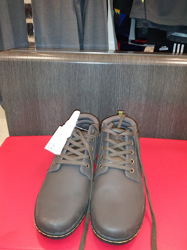 Clothing Store «Ross Dress for Less», reviews and photos, 7338 Gall Blvd, Zephyrhills, FL 33541, USA