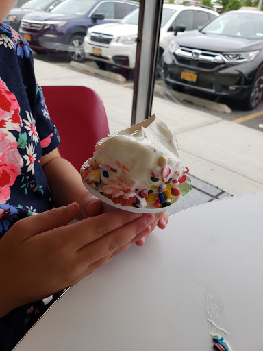 Ice Cream Shop «Carvel», reviews and photos, 4246 Hicksville Rd, Bethpage, NY 11714, USA