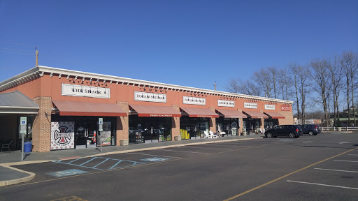 Manahawkin Flea Mart, 657 E Bay Ave, Manahawkin, NJ 08050, USA, 