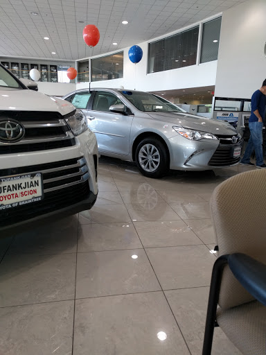 Car Dealer «Toyota of Braintree», reviews and photos, 210 Union St, Braintree, MA 02184, USA