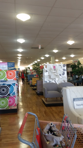 Department Store «Marshalls & HomeGoods», reviews and photos, 11 Cornerstone Square, Westford, MA 01886, USA