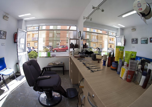 Peluquería de Caballeros  Fran en Luanco, Asturias, Oviedo