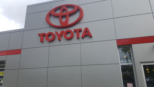 Auto Body Shop «DCH Toyota City Service Facility», reviews and photos, 700 Waverly Ave, Mamaroneck, NY 10543, USA