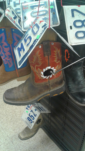 Thrift Store «Hill Country Senior Citizens Thrift Shop», reviews and photos, 1310 US-290, Dripping Springs, TX 78620, USA