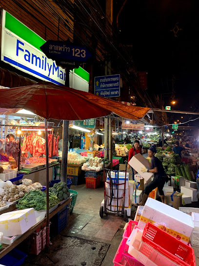 bangkapi local market