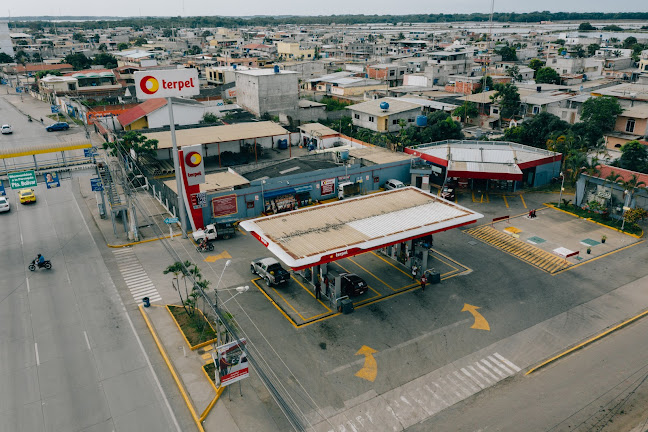 5 Gasolinera Mobil Puerto Bolivar Particular