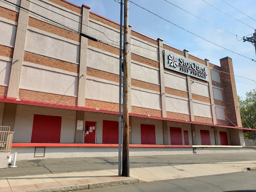 Self-Storage Facility «StorQuest Self Storage», reviews and photos, 140 Ferry St, New Haven, CT 06513, USA