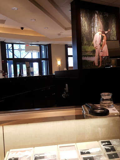 Jewelry Store «Jared The Galleria of Jewelry», reviews and photos, 8275 Red Bug Lake Rd, Oviedo, FL 32765, USA