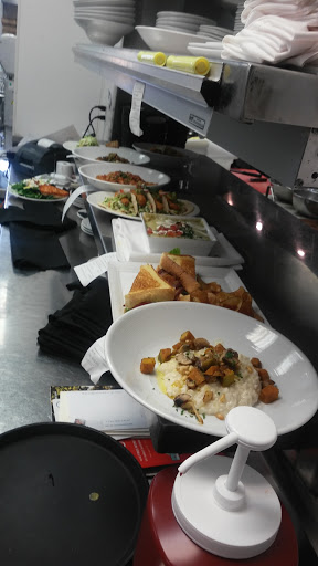 Bar «Meridian Restaurant & Bar», reviews and photos, 5694 N Meridian St, Indianapolis, IN 46208, USA