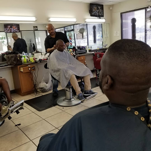 Barber Shop «Royal Kutz Barber Shop», reviews and photos, 1244 N Belt Line Rd, Irving, TX 75061, USA