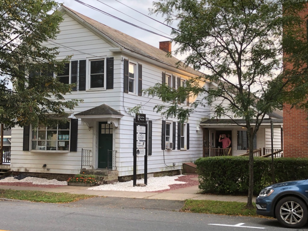 Bare Soul Massage 12834