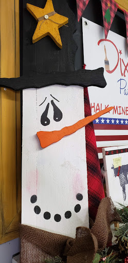 Furniture Store «drab to Fab Furnishings», reviews and photos, 209 S Main St, Winchester, IN 47394, USA