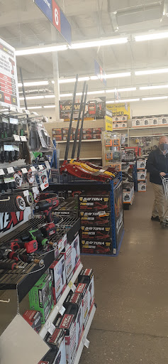 Hardware Store «Harbor Freight Tools», reviews and photos, 3333 N Yarbrough Dr #00055, El Paso, TX 79925, USA