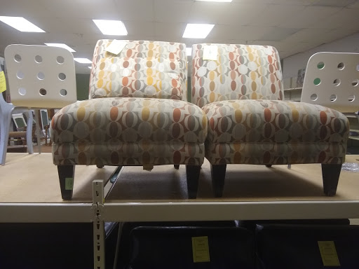 Shopping Mall «Great Western Shopping Center», reviews and photos, 240 N Wilson Rd, Columbus, OH 43204, USA