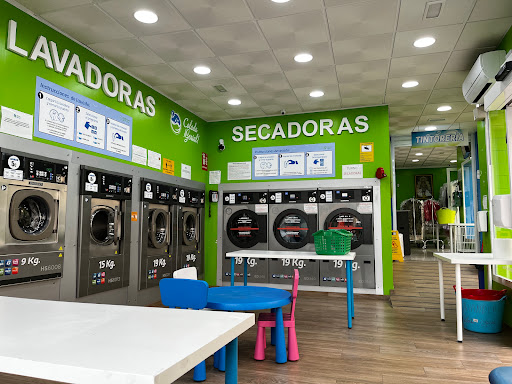 Colada ¡Genial! Lavandería Autoservicio y Tintorería