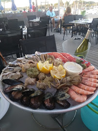 Plats et boissons du Restaurant de fruits de mer La Moule Occitane à Vendres - n°14