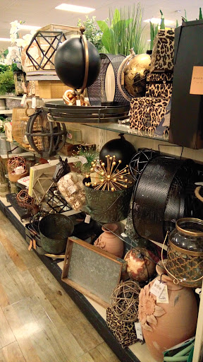 Department Store «HomeGoods», reviews and photos, 2960 W Grant Line Rd, Tracy, CA 95304, USA