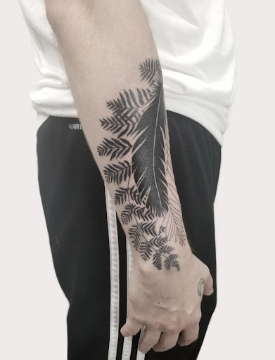 Explore knee cap tattoo ideas for men, creative tattoo ideas in Sunnyvale, available at Greego tattoo